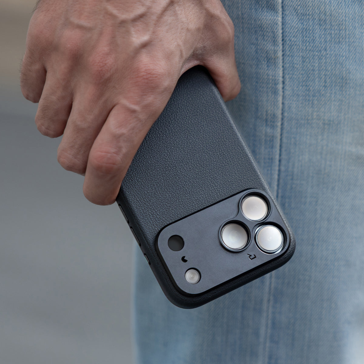 G-Series Leather (MagSafe) - iPhone Case